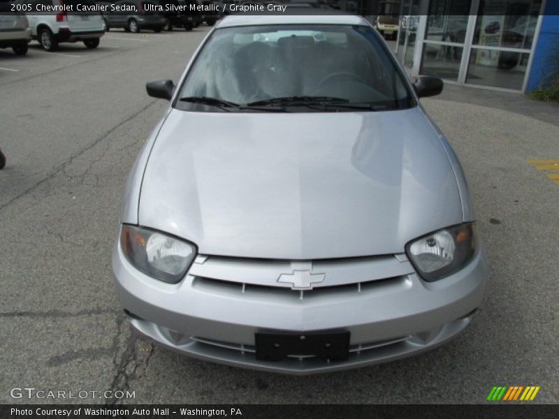 Ultra Silver Metallic / Graphite Gray 2005 Chevrolet Cavalier Sedan
