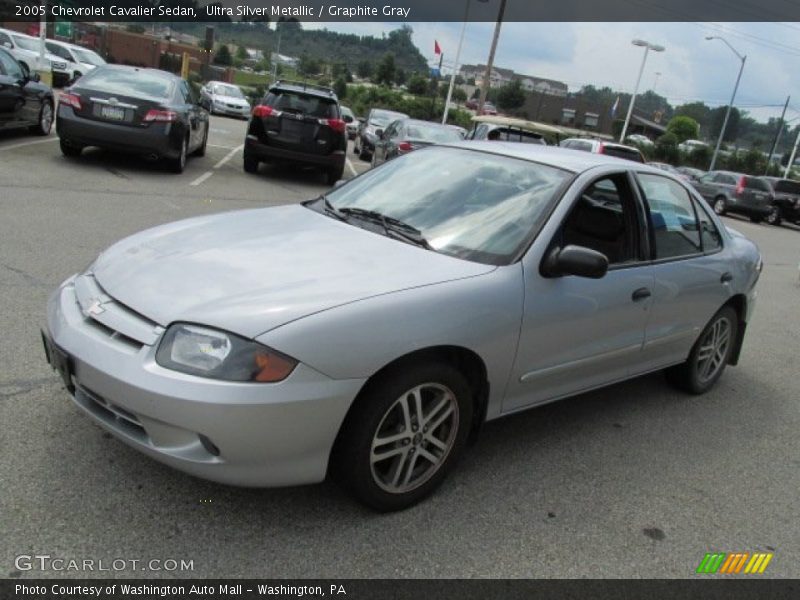 Ultra Silver Metallic / Graphite Gray 2005 Chevrolet Cavalier Sedan