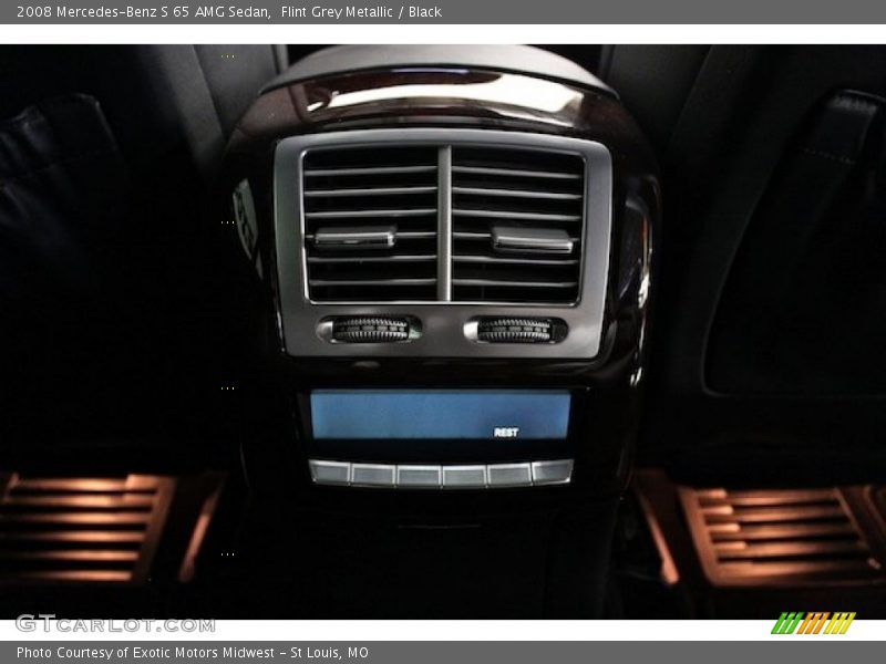 Controls of 2008 S 65 AMG Sedan