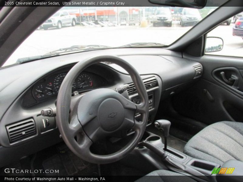Ultra Silver Metallic / Graphite Gray 2005 Chevrolet Cavalier Sedan