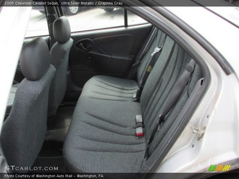 Ultra Silver Metallic / Graphite Gray 2005 Chevrolet Cavalier Sedan