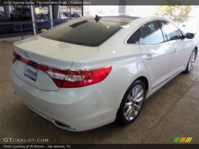 Porcelain White Pearl / Graphite Black 2013 Hyundai Azera