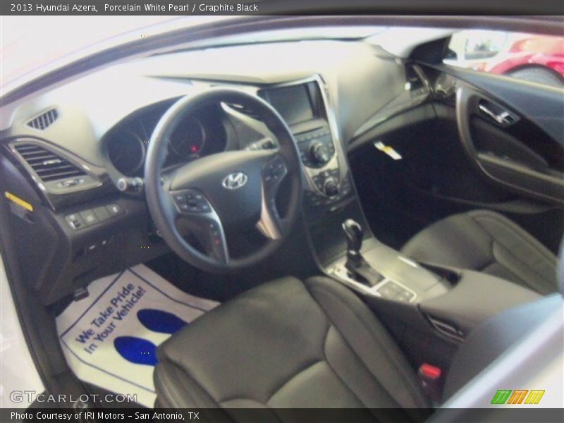 Porcelain White Pearl / Graphite Black 2013 Hyundai Azera