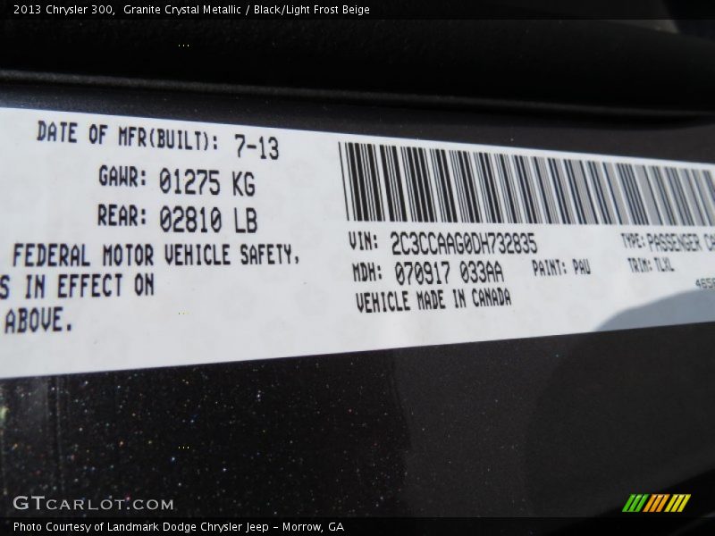 Granite Crystal Metallic / Black/Light Frost Beige 2013 Chrysler 300