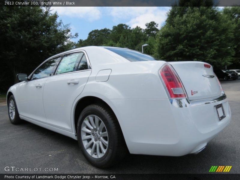 Bright White / Black 2013 Chrysler 300