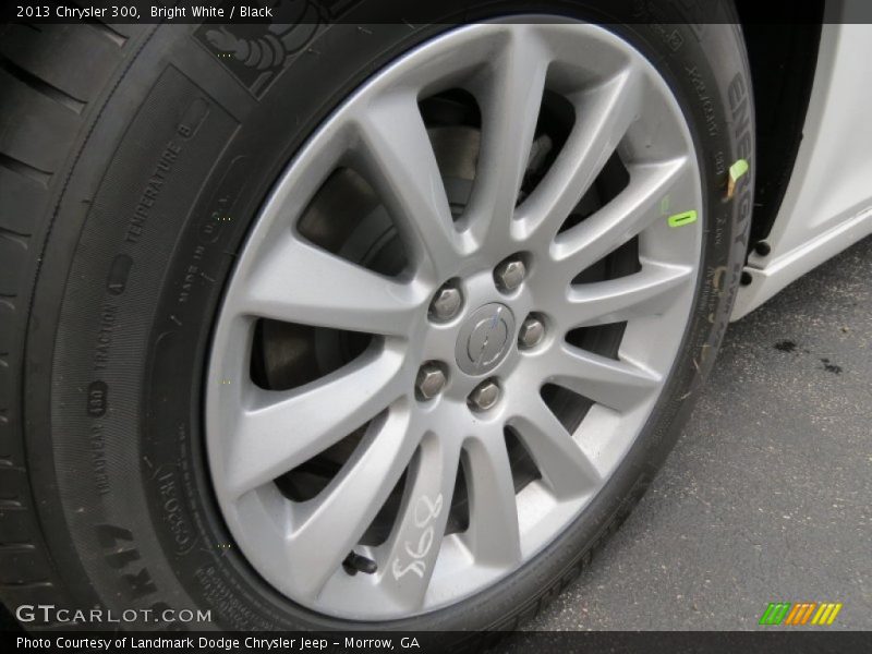 Bright White / Black 2013 Chrysler 300