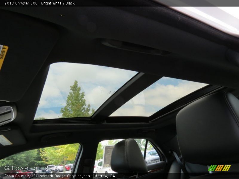 Bright White / Black 2013 Chrysler 300