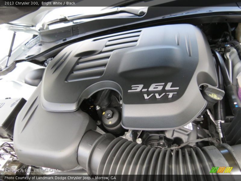 Bright White / Black 2013 Chrysler 300