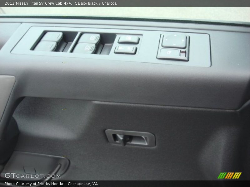Galaxy Black / Charcoal 2012 Nissan Titan SV Crew Cab 4x4