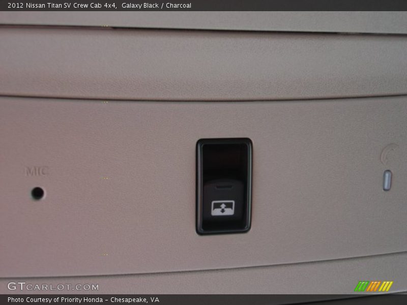 Galaxy Black / Charcoal 2012 Nissan Titan SV Crew Cab 4x4