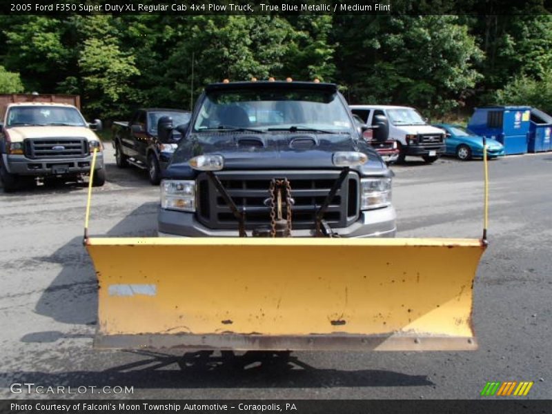 True Blue Metallic / Medium Flint 2005 Ford F350 Super Duty XL Regular Cab 4x4 Plow Truck