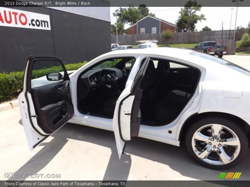 Bright White / Black 2013 Dodge Charger R/T