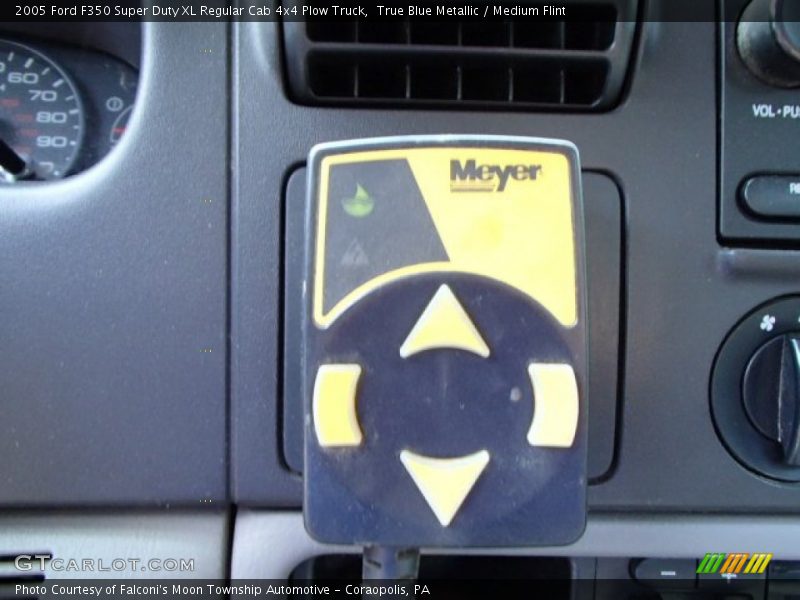 True Blue Metallic / Medium Flint 2005 Ford F350 Super Duty XL Regular Cab 4x4 Plow Truck