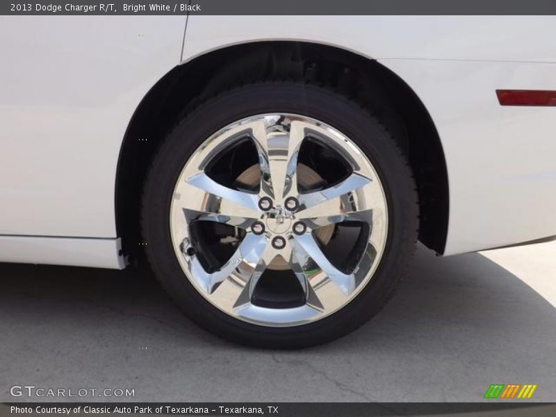 Bright White / Black 2013 Dodge Charger R/T