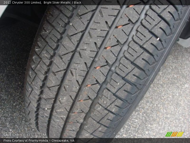 Bright Silver Metallic / Black 2012 Chrysler 300 Limited