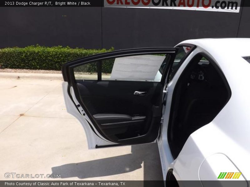 Bright White / Black 2013 Dodge Charger R/T