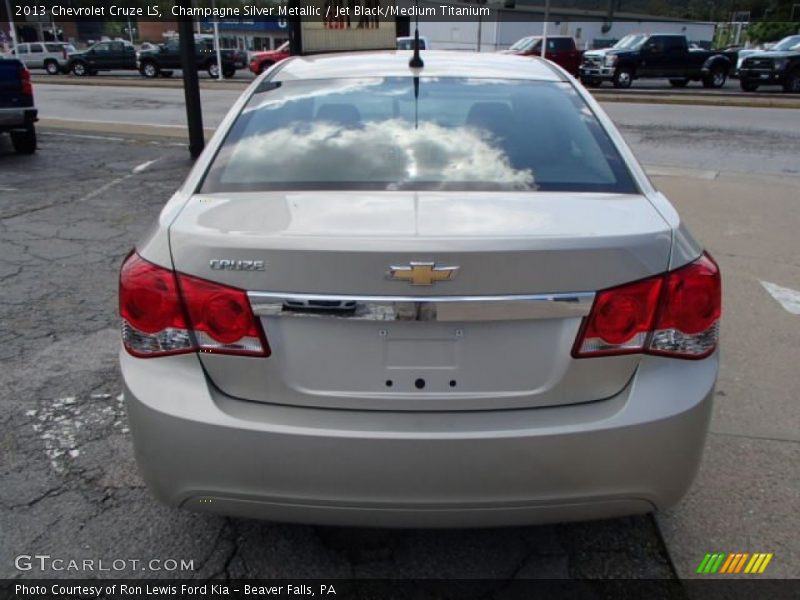 Champagne Silver Metallic / Jet Black/Medium Titanium 2013 Chevrolet Cruze LS