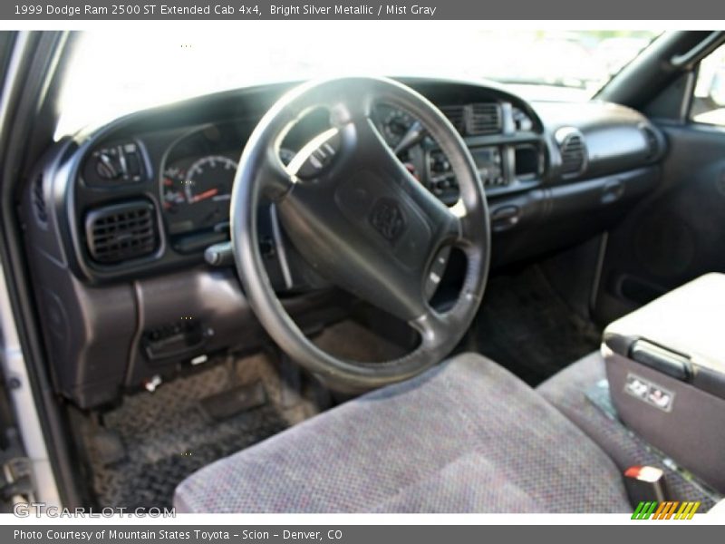 Bright Silver Metallic / Mist Gray 1999 Dodge Ram 2500 ST Extended Cab 4x4