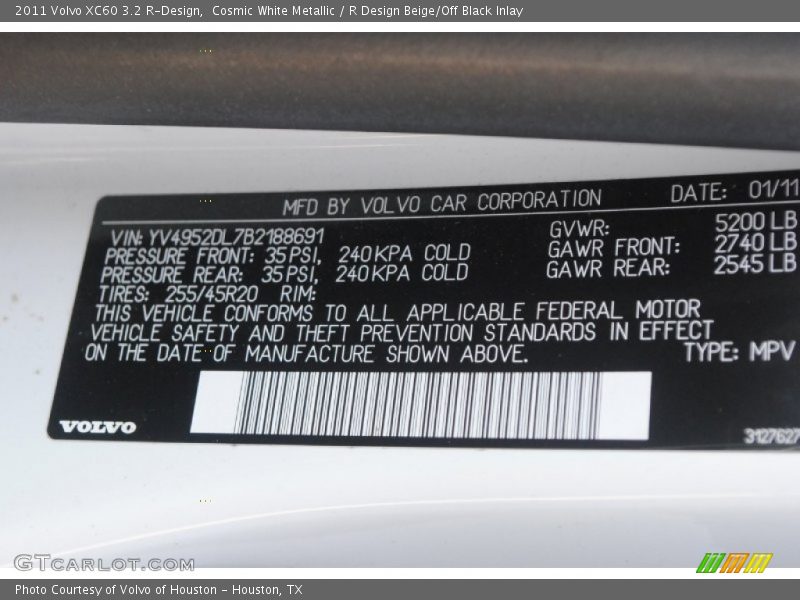 Cosmic White Metallic / R Design Beige/Off Black Inlay 2011 Volvo XC60 3.2 R-Design
