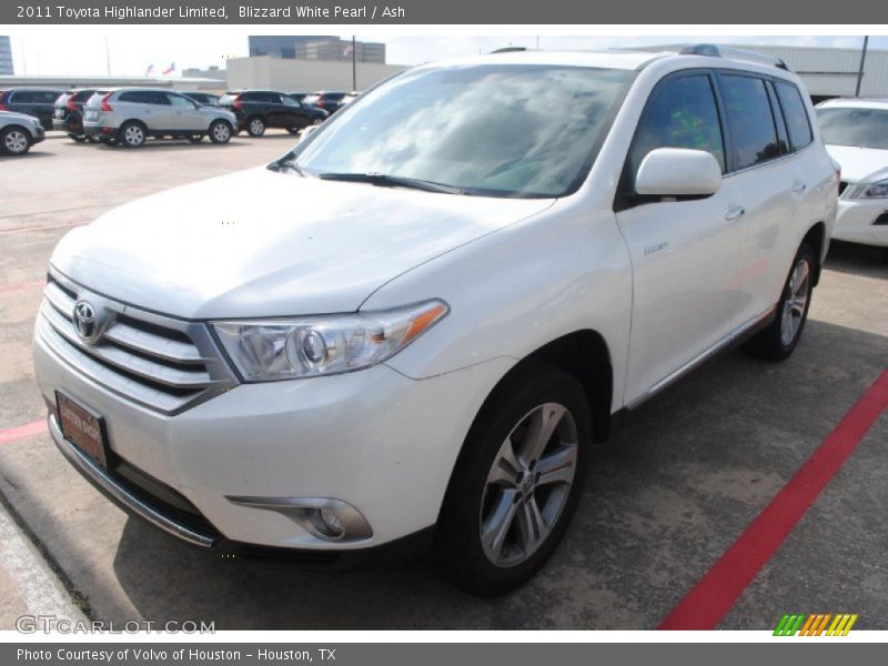 Blizzard White Pearl / Ash 2011 Toyota Highlander Limited