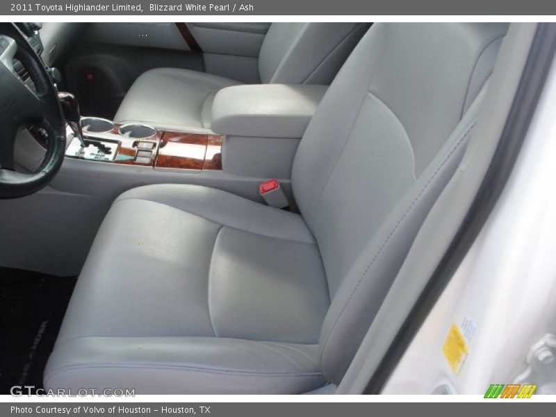 Blizzard White Pearl / Ash 2011 Toyota Highlander Limited