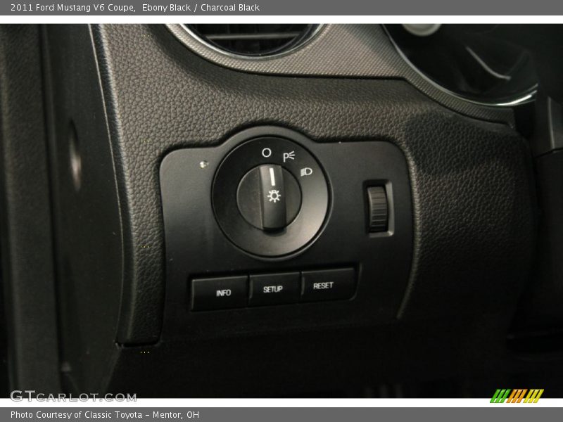 Ebony Black / Charcoal Black 2011 Ford Mustang V6 Coupe