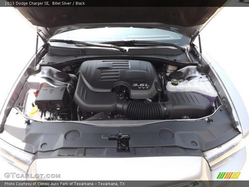 Billet Silver / Black 2013 Dodge Charger SE