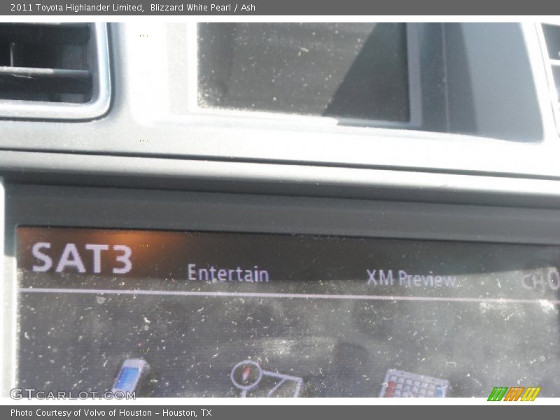 Blizzard White Pearl / Ash 2011 Toyota Highlander Limited