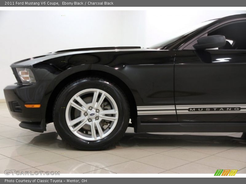 Ebony Black / Charcoal Black 2011 Ford Mustang V6 Coupe