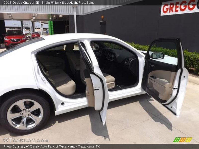 Bright White / Black/Light Frost Beige 2013 Dodge Charger SE