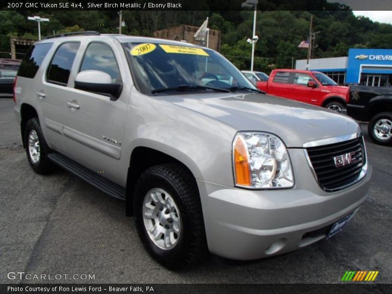 Silver Birch Metallic / Ebony Black 2007 GMC Yukon SLE 4x4