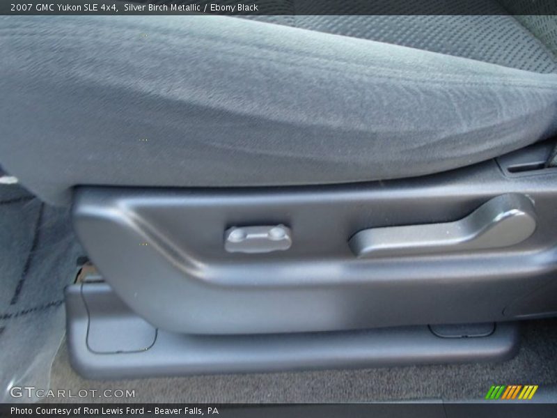 Silver Birch Metallic / Ebony Black 2007 GMC Yukon SLE 4x4