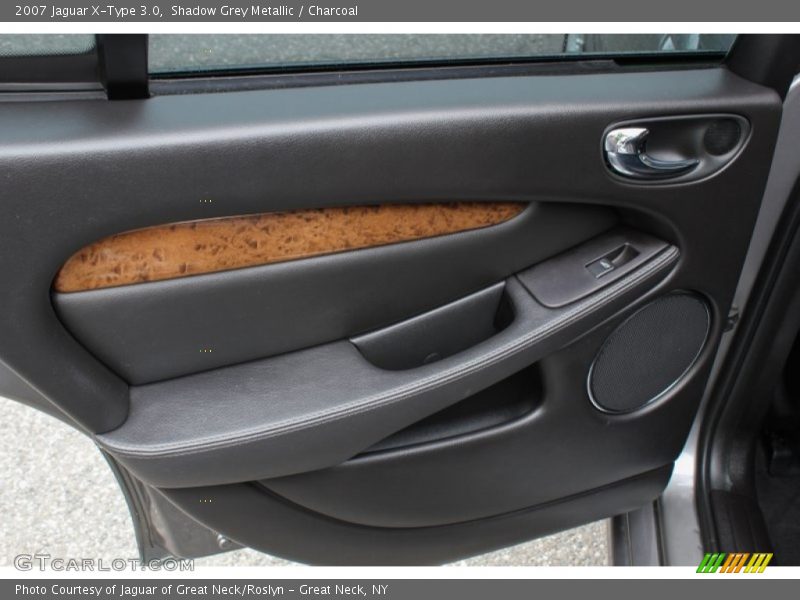 Door Panel of 2007 X-Type 3.0