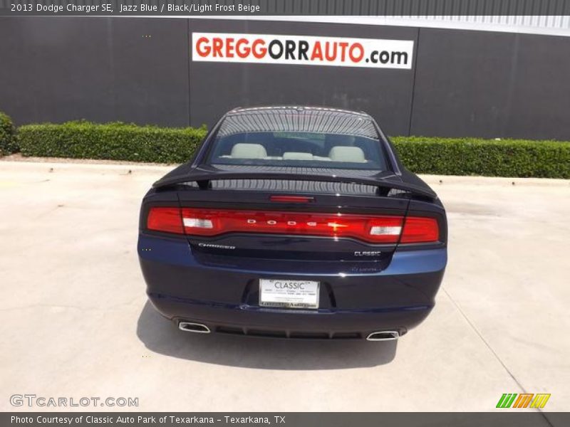 Jazz Blue / Black/Light Frost Beige 2013 Dodge Charger SE