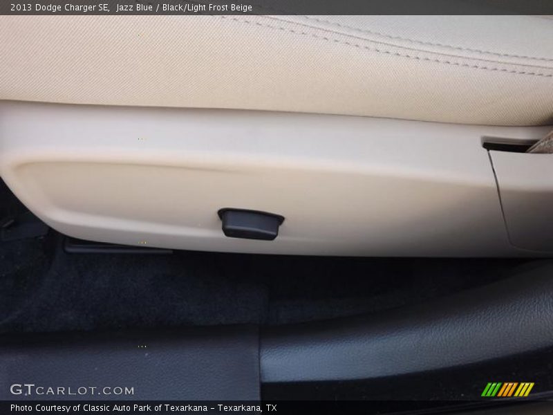 Jazz Blue / Black/Light Frost Beige 2013 Dodge Charger SE
