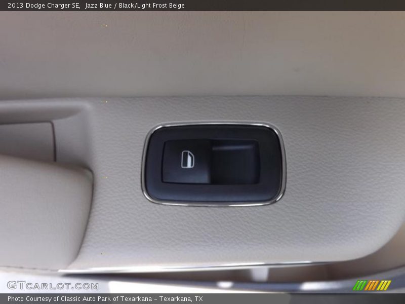 Jazz Blue / Black/Light Frost Beige 2013 Dodge Charger SE