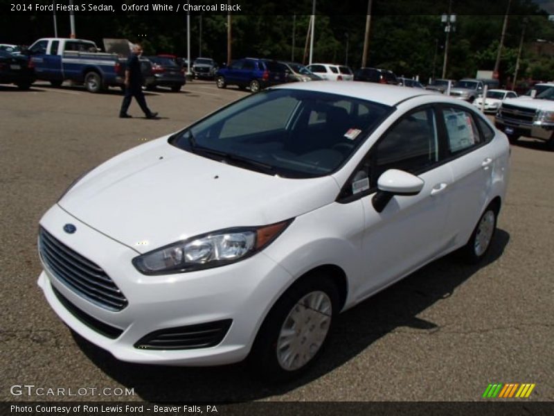 Oxford White / Charcoal Black 2014 Ford Fiesta S Sedan