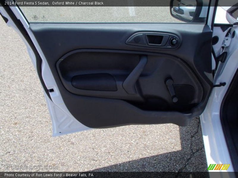 Oxford White / Charcoal Black 2014 Ford Fiesta S Sedan