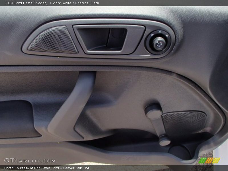 Oxford White / Charcoal Black 2014 Ford Fiesta S Sedan