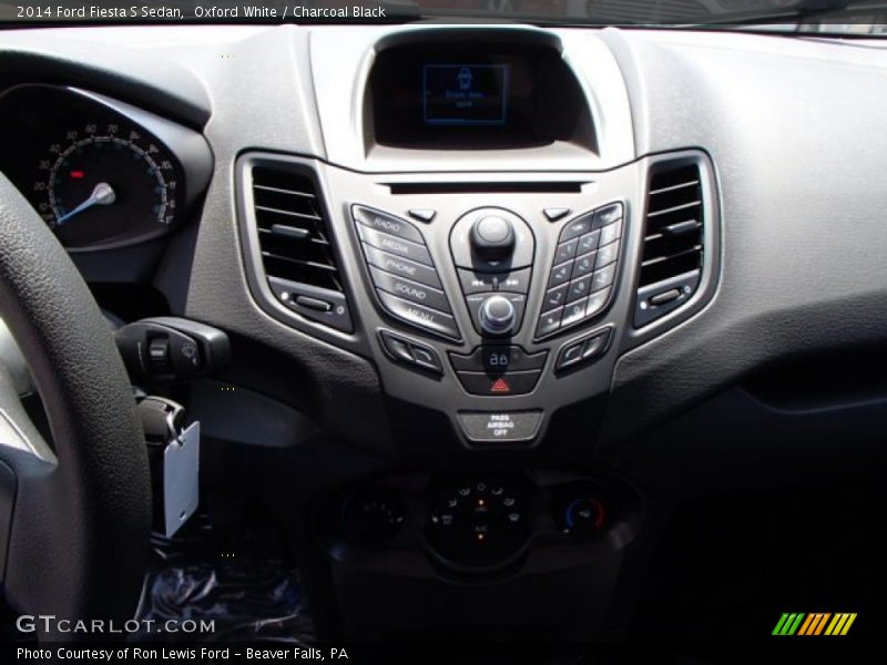 Oxford White / Charcoal Black 2014 Ford Fiesta S Sedan