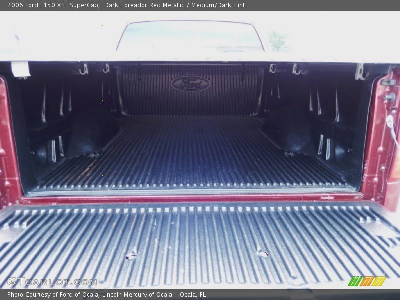 Dark Toreador Red Metallic / Medium/Dark Flint 2006 Ford F150 XLT SuperCab
