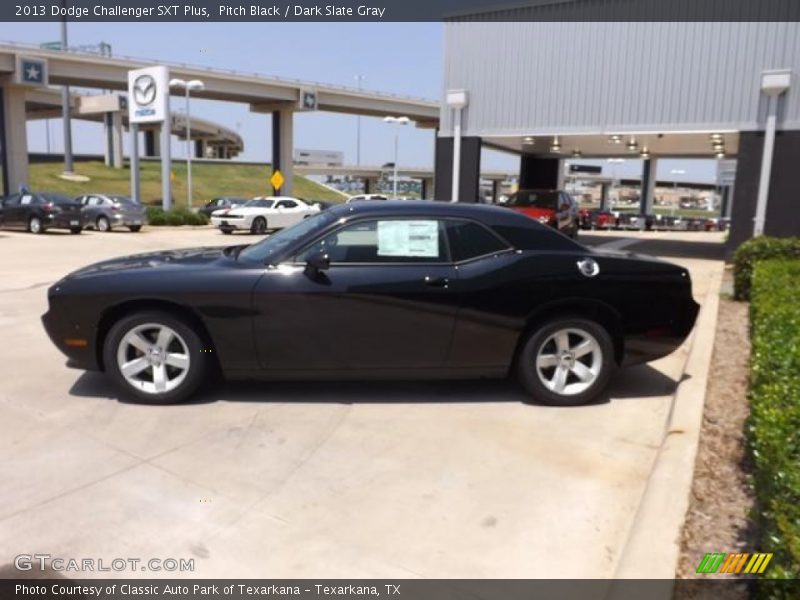 Pitch Black / Dark Slate Gray 2013 Dodge Challenger SXT Plus