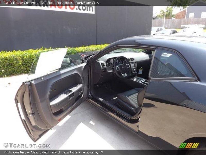 Pitch Black / Dark Slate Gray 2013 Dodge Challenger SXT Plus