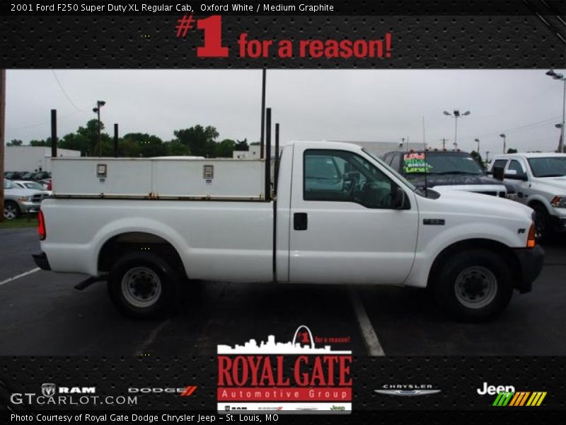 Oxford White / Medium Graphite 2001 Ford F250 Super Duty XL Regular Cab