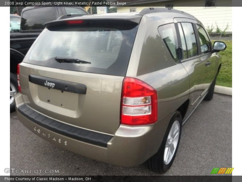 Light Khaki Metallic / Pastel Pebble Beige 2008 Jeep Compass Sport