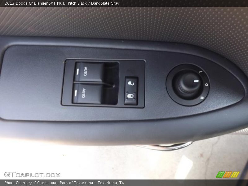 Pitch Black / Dark Slate Gray 2013 Dodge Challenger SXT Plus