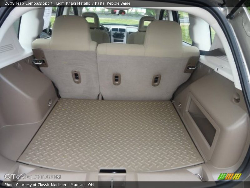 Light Khaki Metallic / Pastel Pebble Beige 2008 Jeep Compass Sport