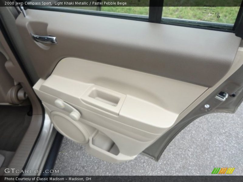 Light Khaki Metallic / Pastel Pebble Beige 2008 Jeep Compass Sport