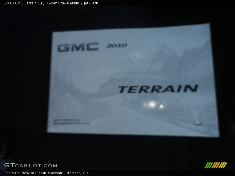 Cyber Gray Metallic / Jet Black 2010 GMC Terrain SLE