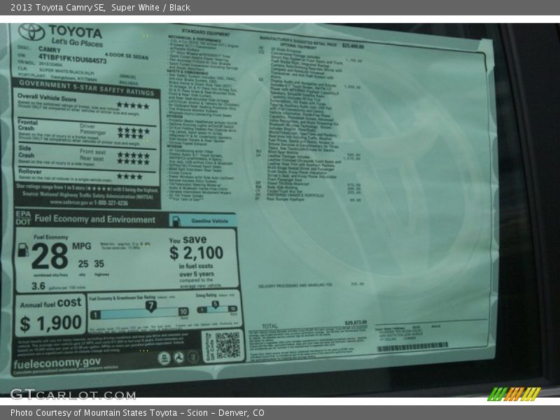 Super White / Black 2013 Toyota Camry SE